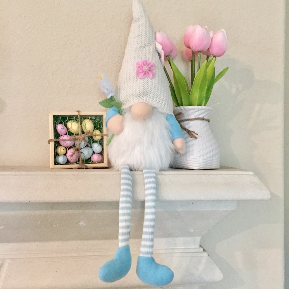 🐇 Easter | Spring Soft Blue & White Gnome
